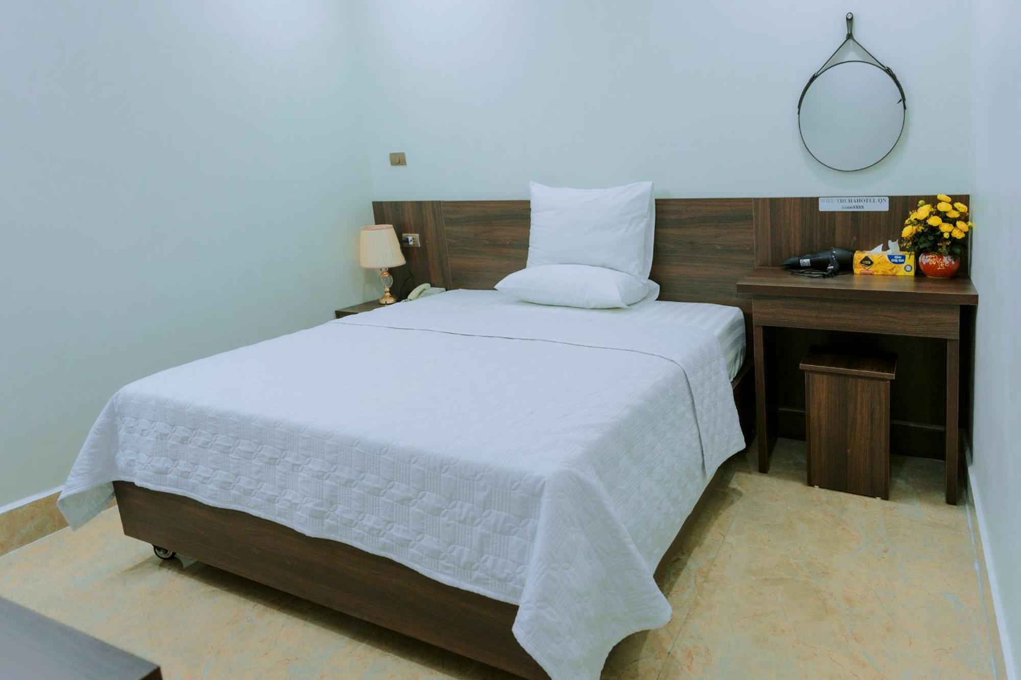 Thu Ha Hotel Uong Bi Zewnętrze zdjęcie