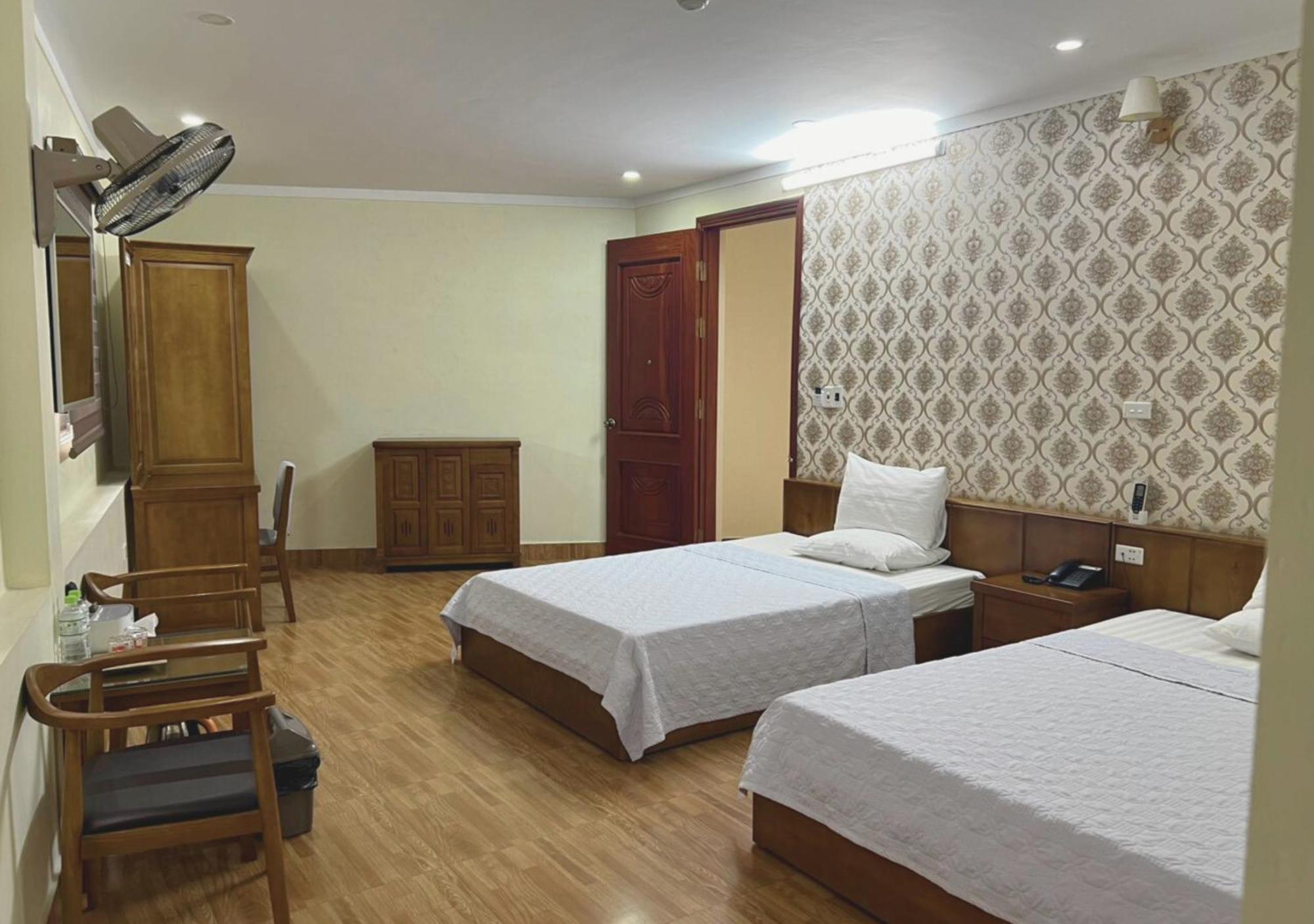 Thu Ha Hotel Uong Bi Zewnętrze zdjęcie
