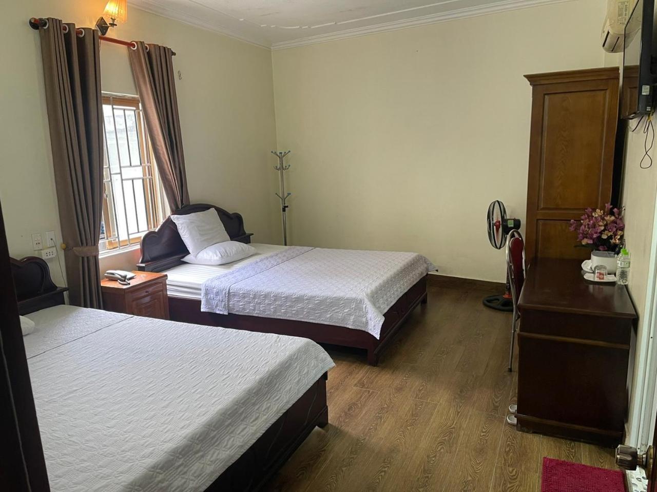 Thu Ha Hotel Uong Bi Zewnętrze zdjęcie